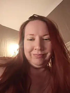 GoddessLara's Live XXX Chat