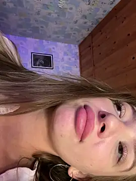 Chatroom XXX en direct de AlexaVee_