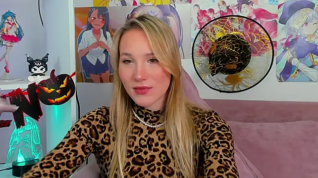 ElaraVoltage Live XXX-Chat