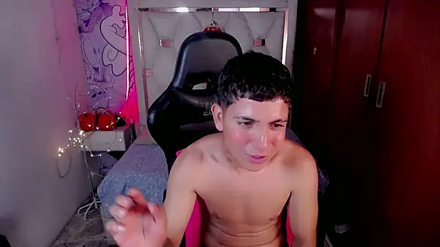 Chat +18 de RdChinga ao vivo