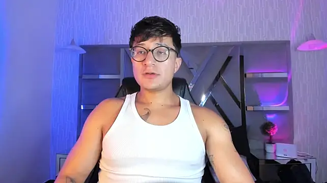 Chat XXX ao vivo de Hassbyd
