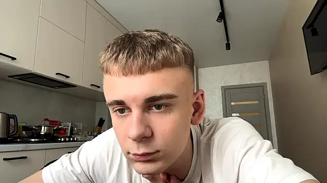 XXX chat uživo modela SoloFury