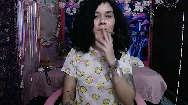 Chat +18 de NoirAmina ao vivo