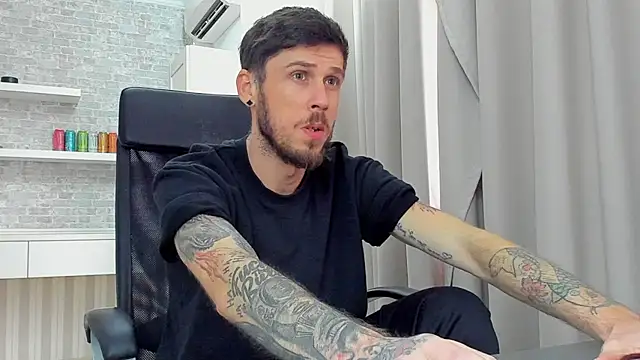 Živý XXX chat JonahShaw