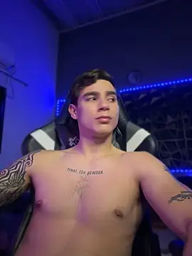 Czat XXX na żywo – keiler_suxrez