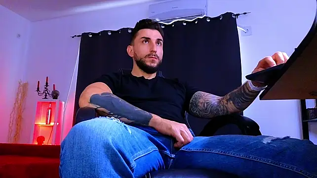 MightyAaron66 Chat XXX live