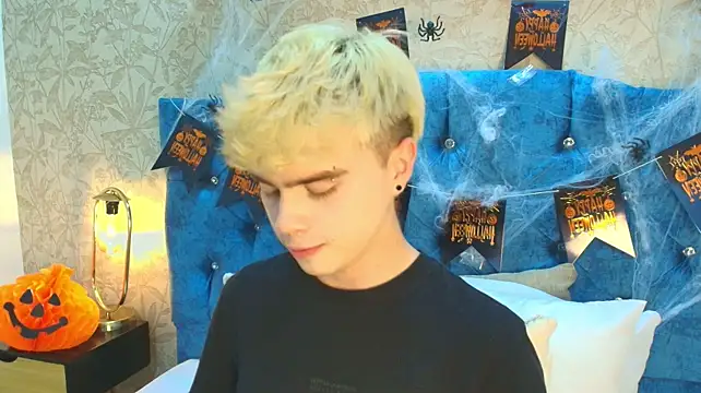 Chat +18 de Ian_Stone ao vivo