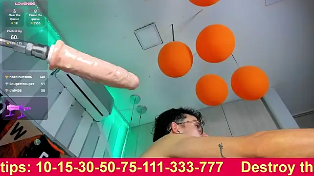 Živý XXX chat ValentinoMoreti