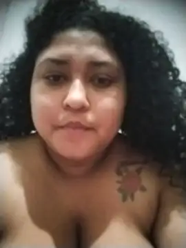 XXX chat uživo modela Aylin_boobs
