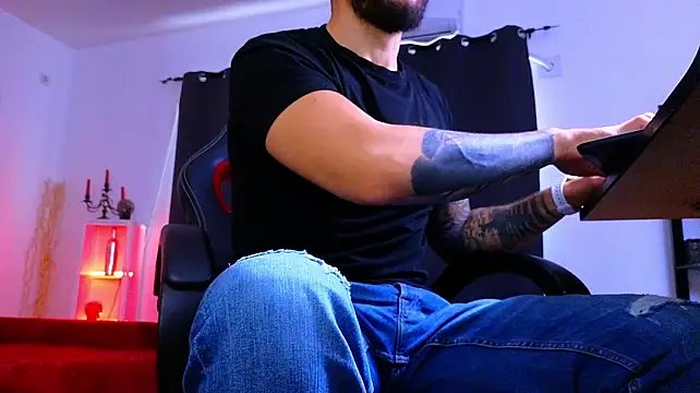 MightyAaron66 Chat XXX in diretta