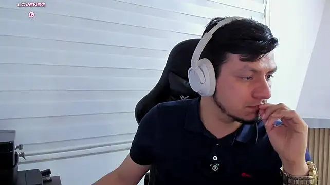 XXX chat uživo modela Rick_Adams