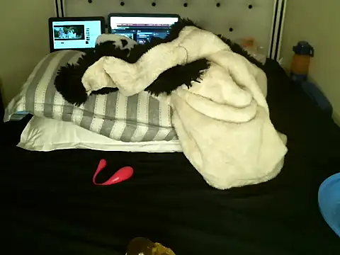 bubblingbutt_diva's Live XXX Chat