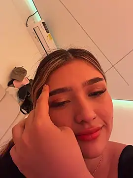 Ariannaa_1 Adlı Modelin Web Kamerası Şovu