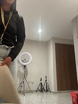 DollyBrowncc's Live XXX Chat
