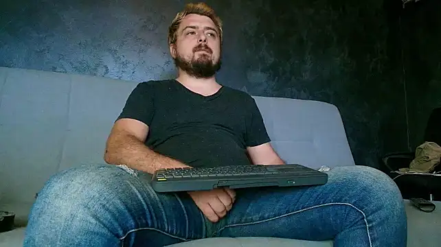 CLOUDYMarkWayne – Naživo XXX chat