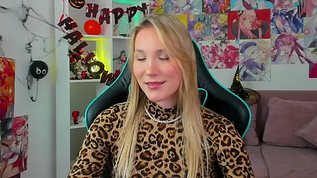ElaraVoltage Live XXX-Chat