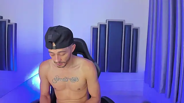 Онлайн чат XXX Damiam_23