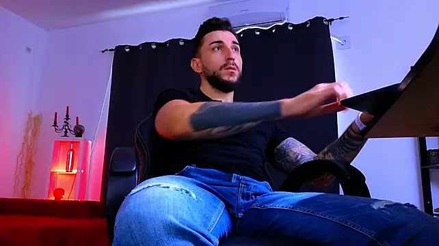 MightyAaron66 라이브 XXX 채팅