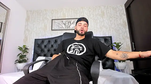 Chat XXX en directo de MattDevon