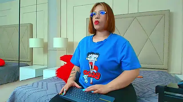 MillyHotsoon: απευθείας συνομιλία ΧΧΧ