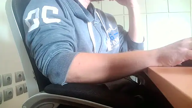 truble78's Live XXX Chat