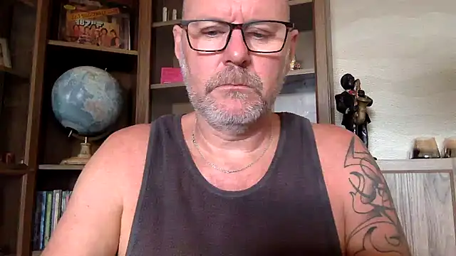 JohnDutchDaddy – Naživo XXX chat