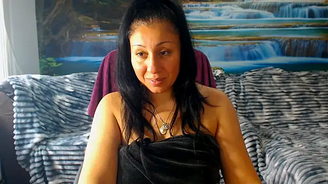 MoistMady's Live XXX Chat