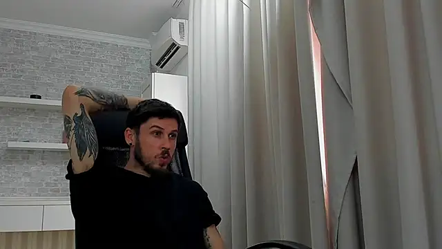 JonahShaw Chat XXX in diretta