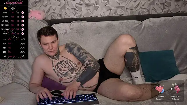 XXX chat uživo modela Lechery_boy