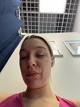Chat +18 de SashaCatt ao vivo