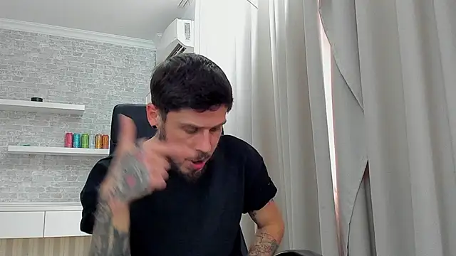 JonahShaw live XXX chat