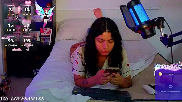 Lovelyamyy Chat XXX in diretta