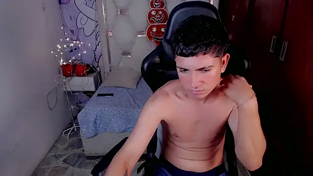 צ'אט XXX בשידור חי של RdChinga