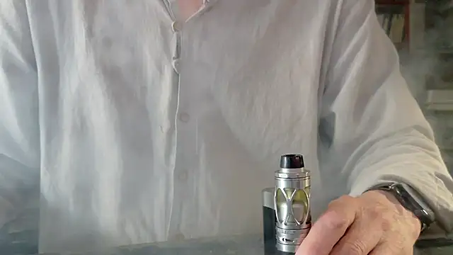 XXX chat uživo modela yvanbonar