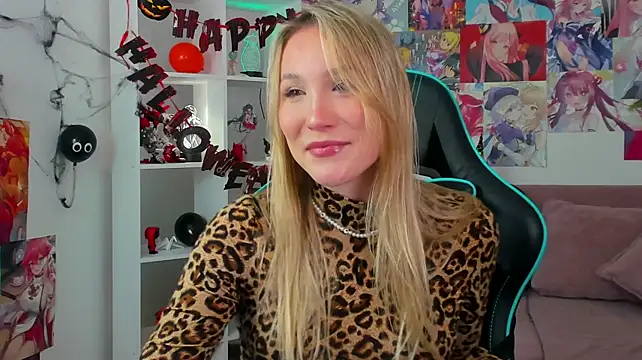 ElaraVoltage Chat XXX in diretta