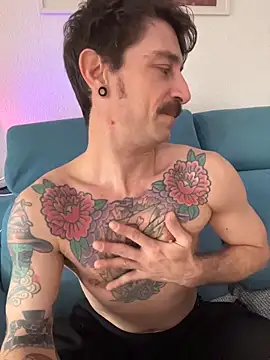_Lordjizz's Live XXX Chat