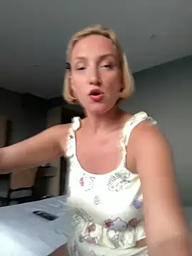 UmaTruewoman's Live XXX Chat