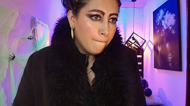 scarleth_blue Adlı Modelin Canlı XXX Sohbeti