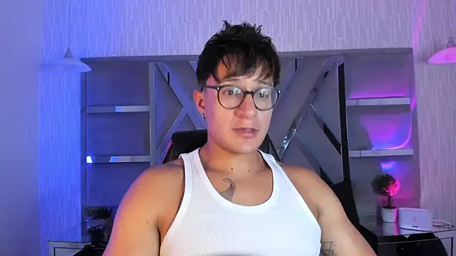 Chat XXX ao vivo de Hassbyd