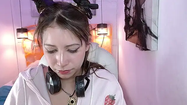 دردشة zooey_ الجنسية المباشرة