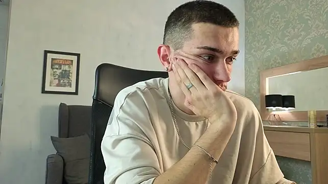 צ'אט XXX בשידור חי של KaydenDrew