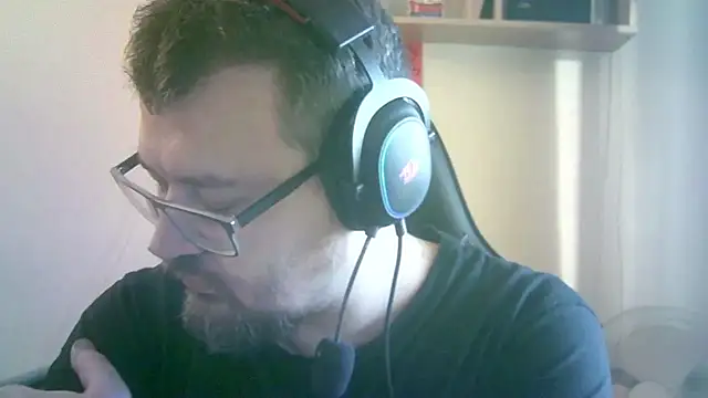 Chat XXX en directo de SirAbuser