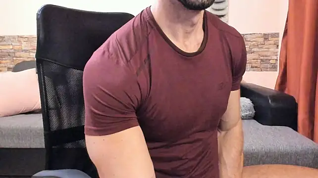 HotHunkTrainer Obrolan Langsung XXX
