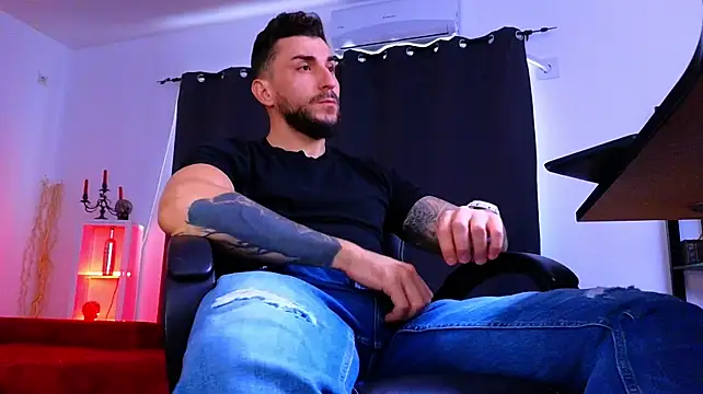 צ'אט XXX בשידור חי של MightyAaron66