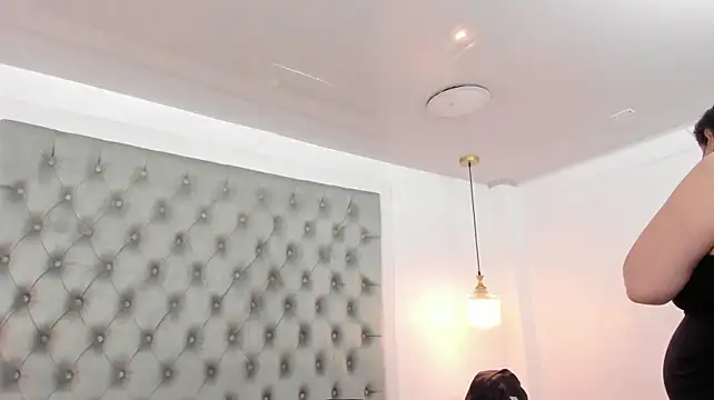 Chat +18 de anette_cooper ao vivo