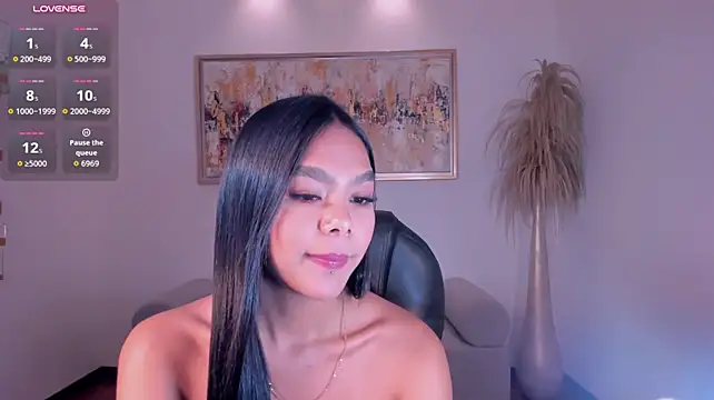 SaphiraJames Chat XXX in diretta