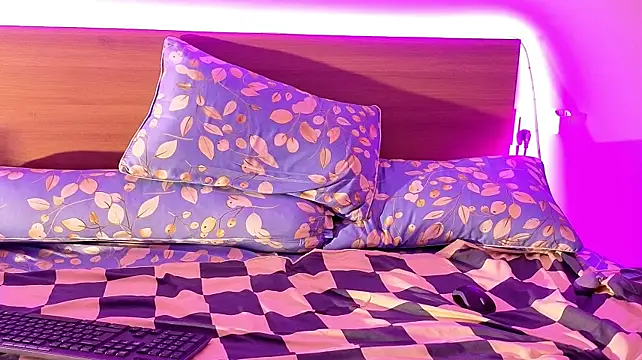 toxicpassion Adlı Modelin Canlı XXX Sohbeti