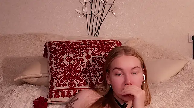 CherryJohnigan's Live XXX Chat