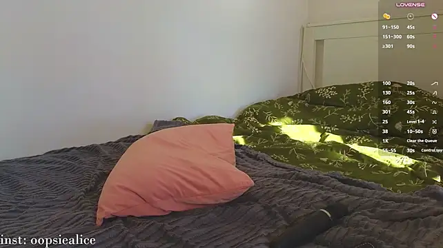 AliceSpark's Live XXX Chat