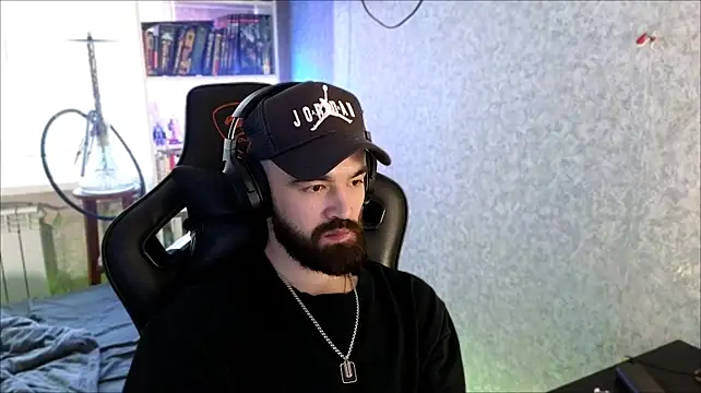_Serious_Man Chat XXX live